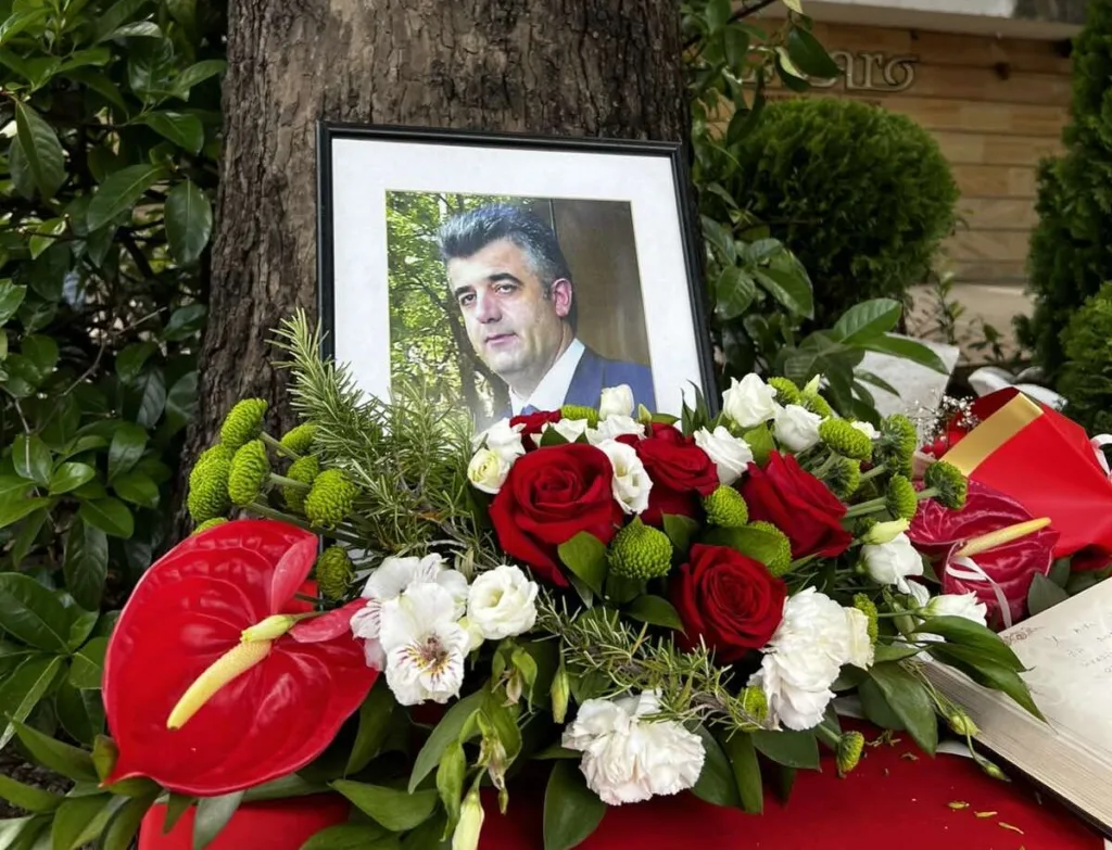 MUP: Javno obećanje nagrade za obavještenja od značaja za rasvjetljavanje ubistva Duška Jovanovića