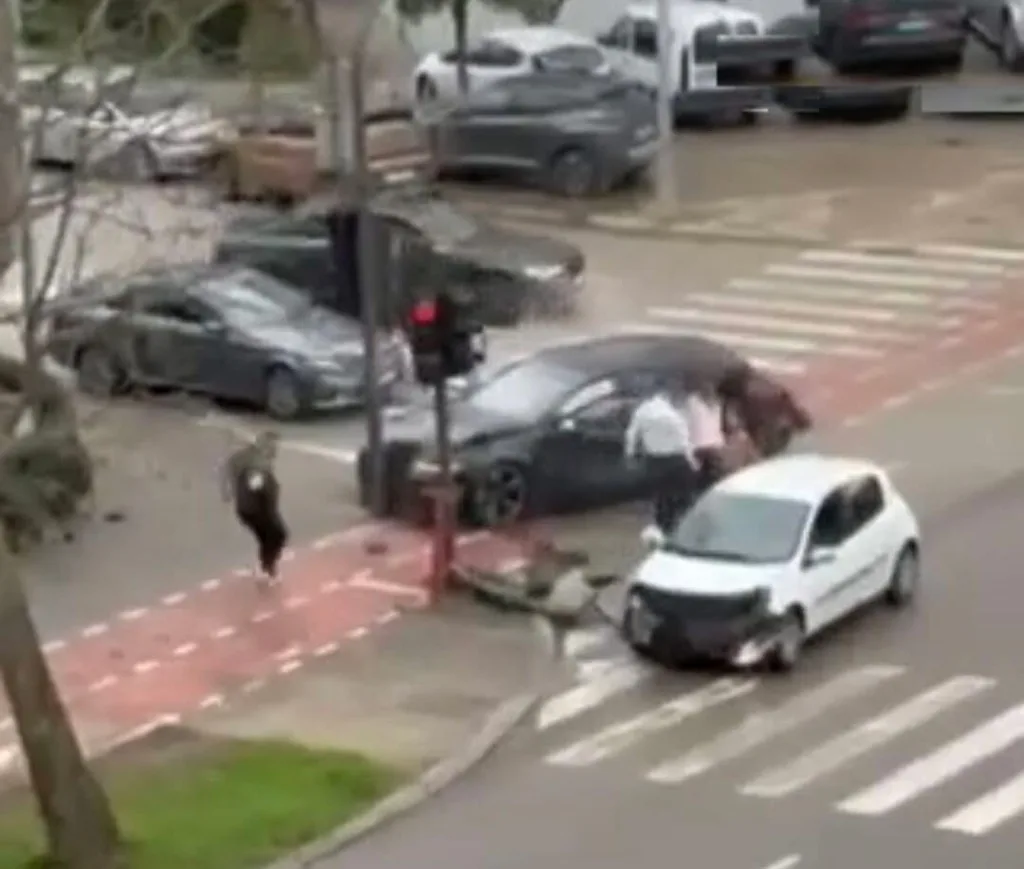 (FOTO) Podgorica: Udes na raskrsnici ulica Svetozara Markovića i 13. Jula
