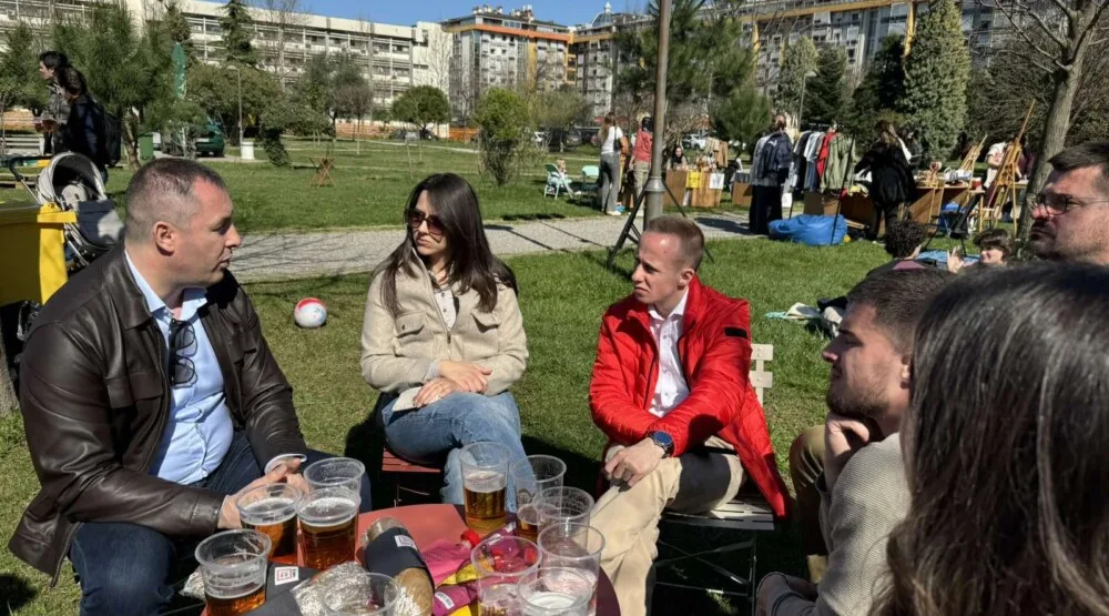 Šćekić: Nastavićemo da podržavamo studente