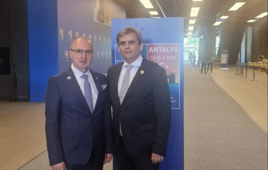 Ibrahimović – Grlić Radman: Postoji snažna volja i povjerenje da se kroz prijateljski dijalog dođe do trajnog rješenja otvorenih pitanja