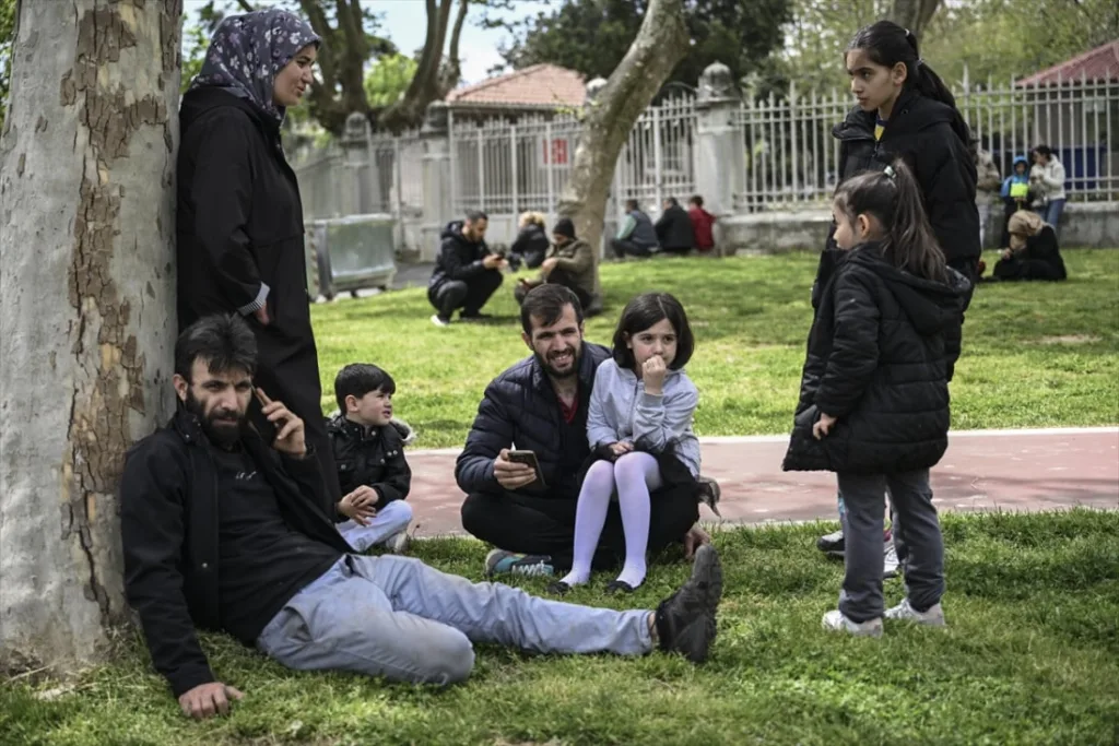 Građani Istanbula dobili hitna upozorenja nakon zemljotresa: “Ne ulazite u zgrade”