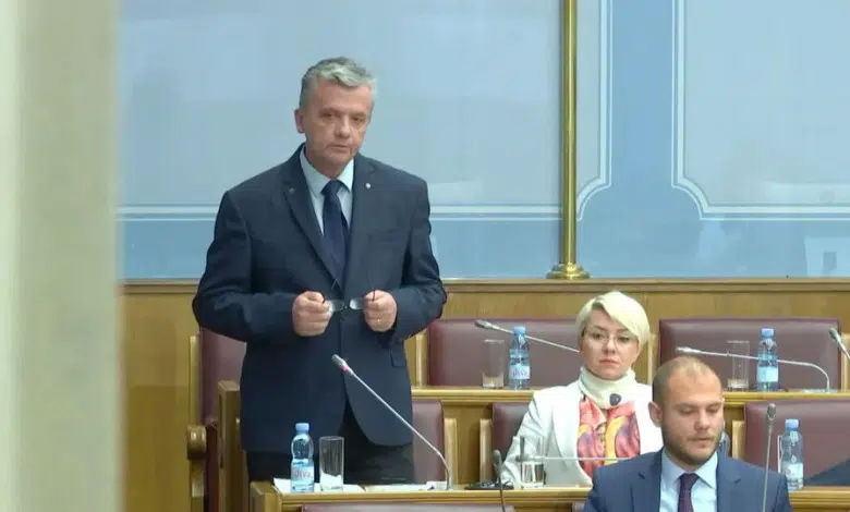 Milatovićev život definisala bogata profesionalna i politička karijera