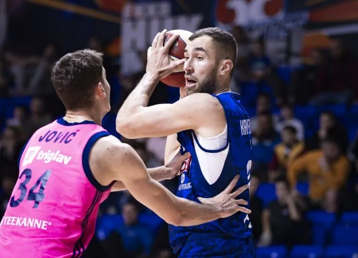 Kamenjaš i Rajt prelaze u Dubai