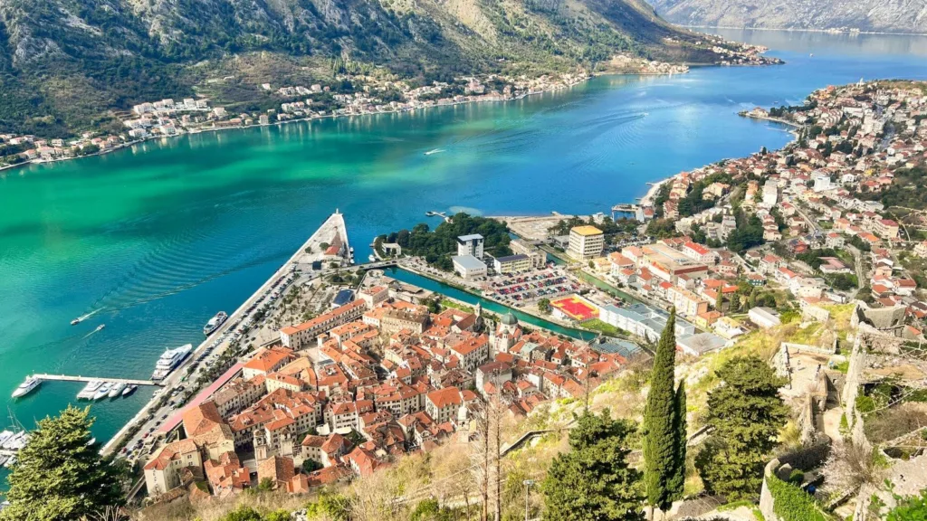 Kotor: Zbog najavljenih neprilika koncert povodom Dana nezavisnosti pomjeren za četvrtak
