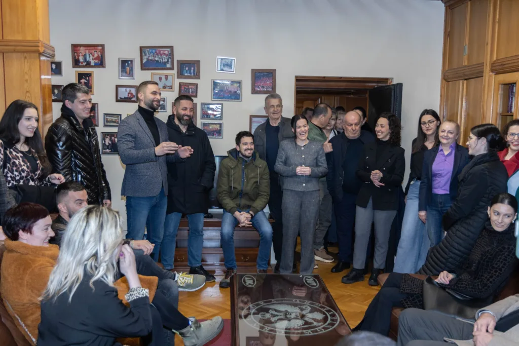 Muratović: Za dan sakupljeno 2.000 potpisa podrške, nastavljamo dalje u svim djelovima Nikšića