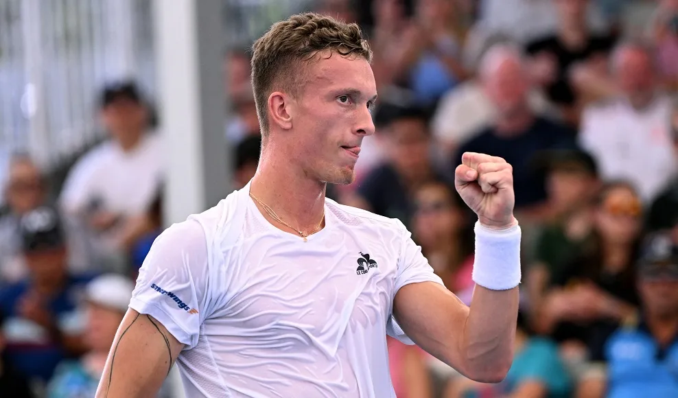 Lehečka prvi finalista Kvinsa