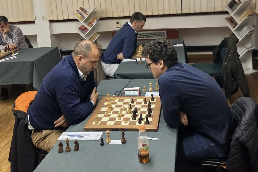 Jaksin se osamio na vrhu, Milović nadigrao Petrova