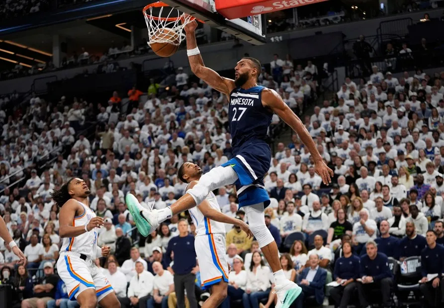 Oklahoma na krilima sjajnog Gildžes Aleksandra stigla na korak do velikog NBA finala