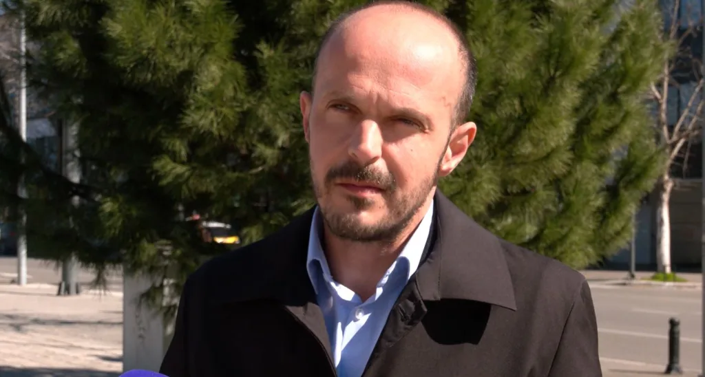 Mulešković: U marketima dominantno roba iz uvoza, neophodno smanjenje neproduktivnih troškova države