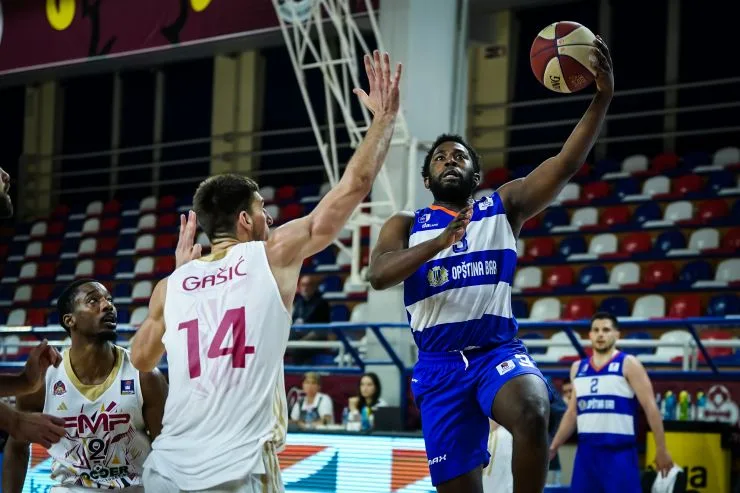 Barani se kasno probudili u Železniku: Popović i Barna odbili nalet Mornara