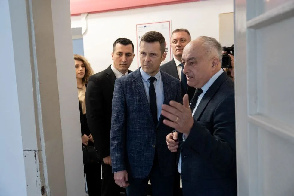 Udruženje roditelja djece i omladine sa teškoćama u razvoju dobilo nove prostorije; Mujović: Tu smo za sve one kojima je pomoć potrebna