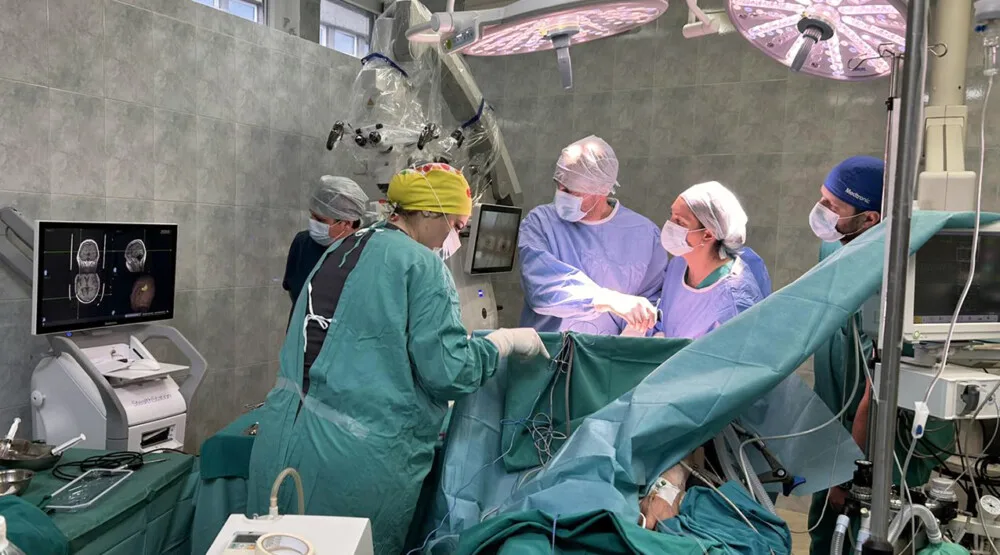 KCCG: Prvi put u Crnoj Gori urađena neurohirurška operacija uz upotrebu sistema za neuronavigaciju