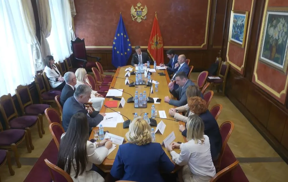 Odbor za ekonomiju dao zeleno svjetlo za uvođenje avio-ruta od javnog interesa