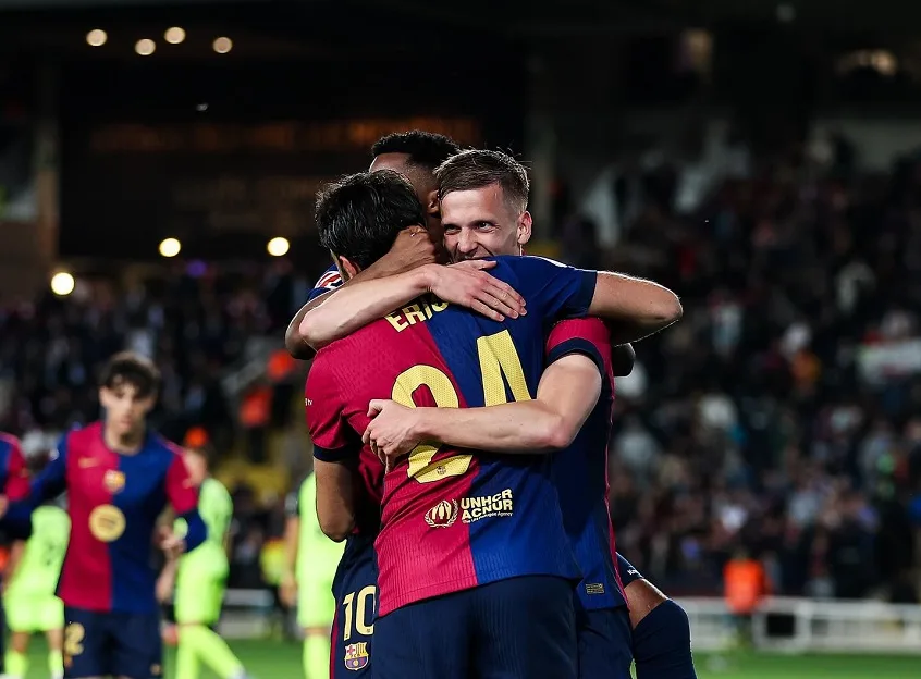 Barsa uputila 40 udaraca ka golu Majorke, Olmo matirao nestvarnog Romana