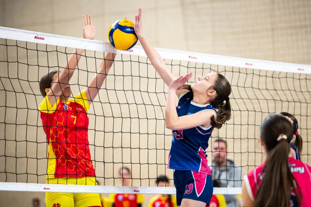 Završen ligaški dio pionirskog prvenstva Crne Gore za odbojkašice, kreće četvrtfinale