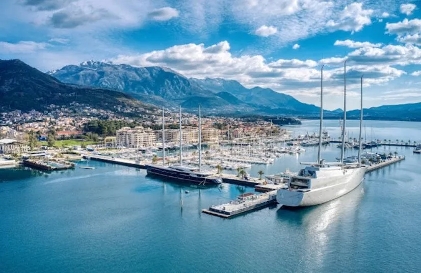 ASP: Desetine stanova u Porto Montenegru blokirano, sumnja da su stečeni nelegalnim radnjama