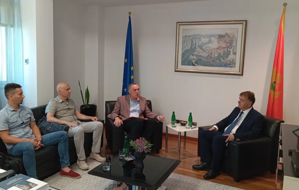 Aleksić: U interesu svih je da se dijalog nastavi i da se kompromisom dođe do rješenja situacije na korist prosvjetara