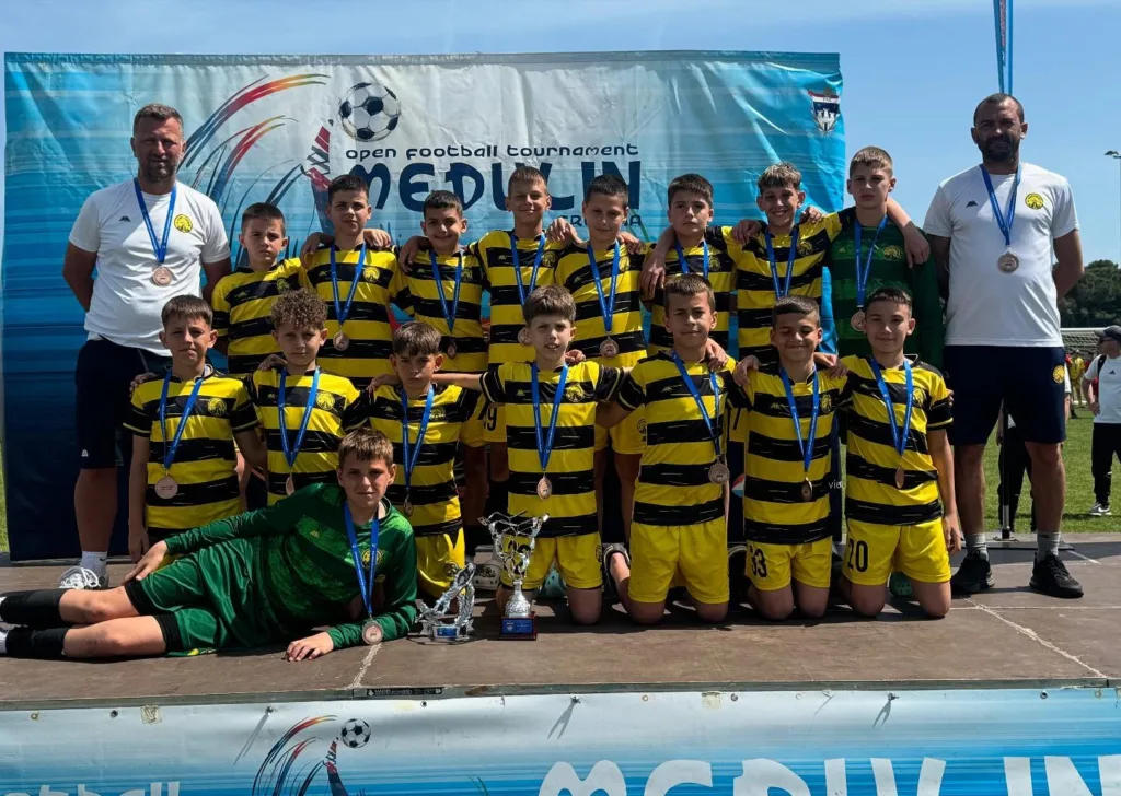Mališani FK Stari Aerodrom osvojili treće mjesto na turniru u Medulinu