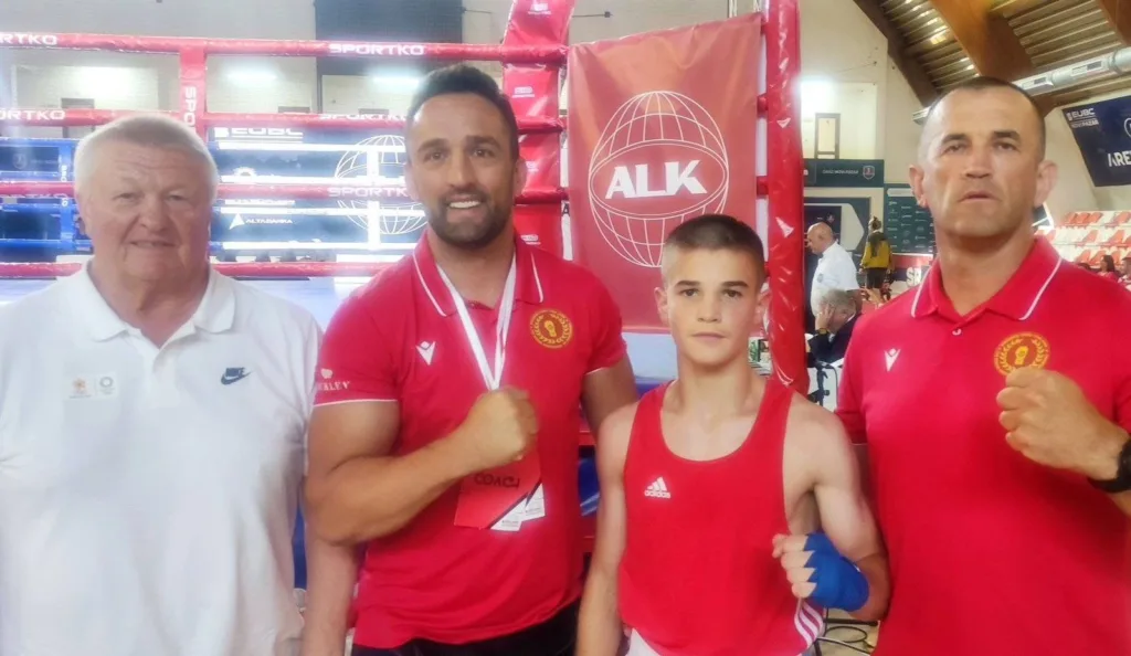 Strahinja Mrdak obezbijedio medalju