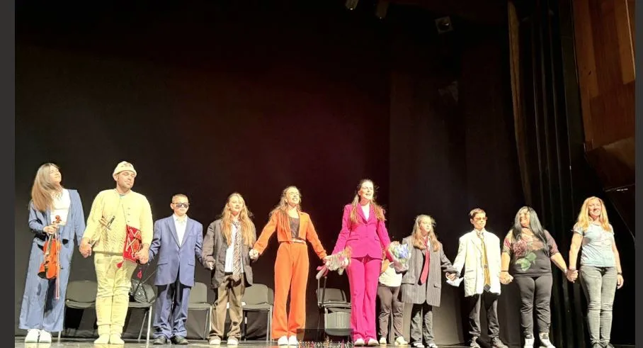 Uspješna premijera komada “Ništa bez koalicije” na sceni KIC-a