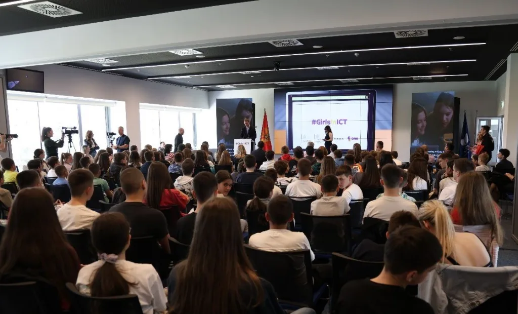 Jakšić Stojanović: Obrazovanje je najmoćnije sredstvo kojim mijenjamo svijet