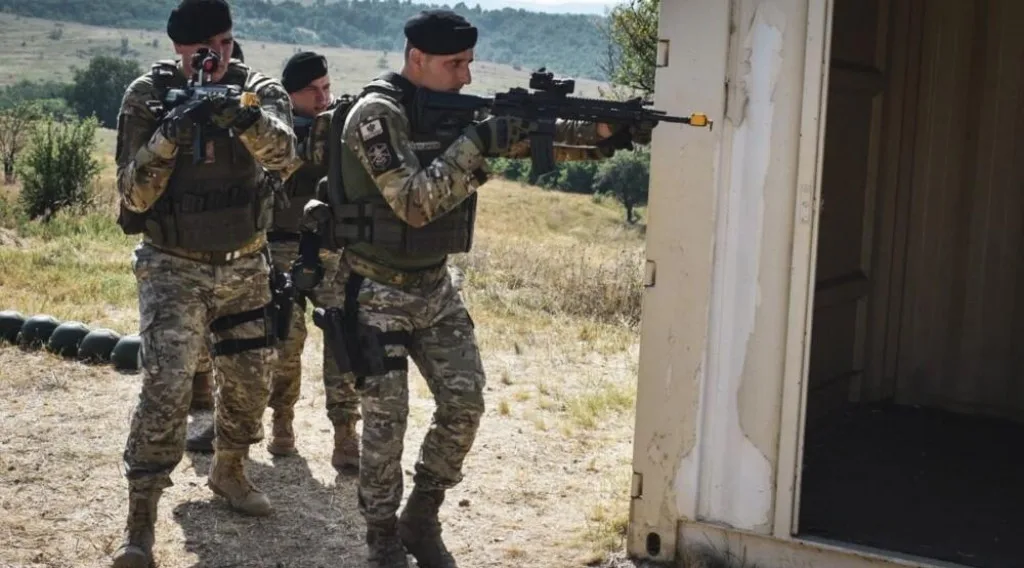 Pripadnici Vojske Crne Gore na vježbi “Platinasti vuk 25” u Srbiji