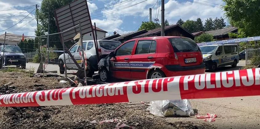 Pljevlja: Zapaljeno vozilo Komunalne policije, uzrok požara još nepoznat