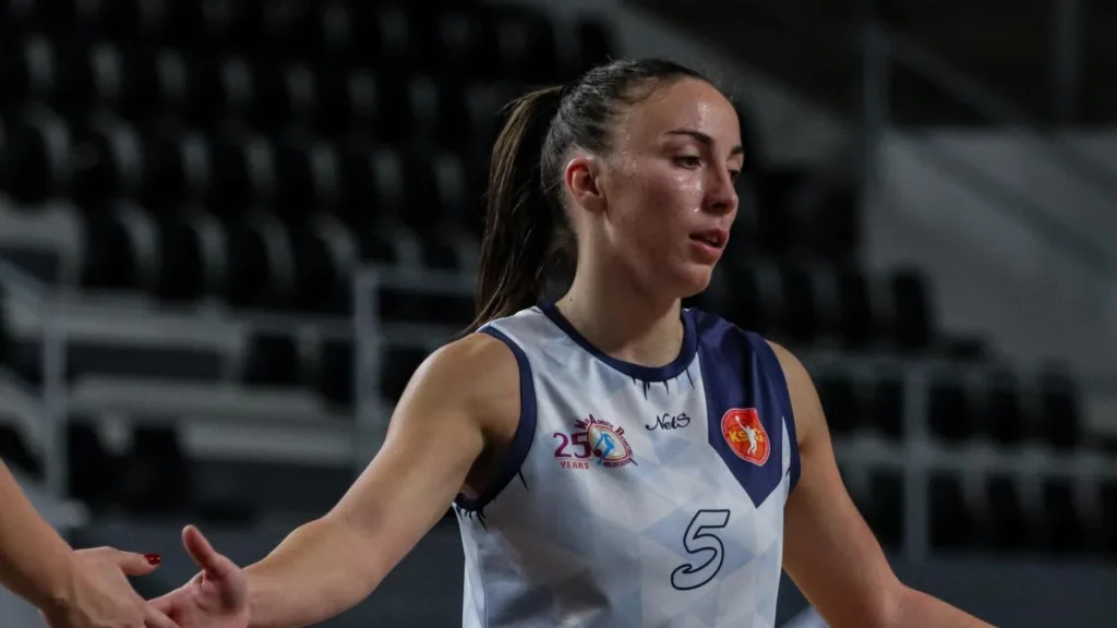 Tripl-dabl Zorane Radonjić, Budućnost slavila u Zagrebu