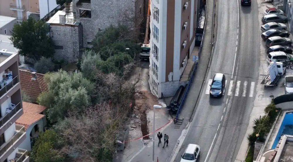 Na magistralnom putu Budva –Kotor od 21 sat saobraćaj se odvija jednom trakom