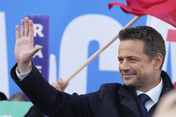 Tržaškovski proglasio pobjedu na predsjedničkim izborima u Poljskoj