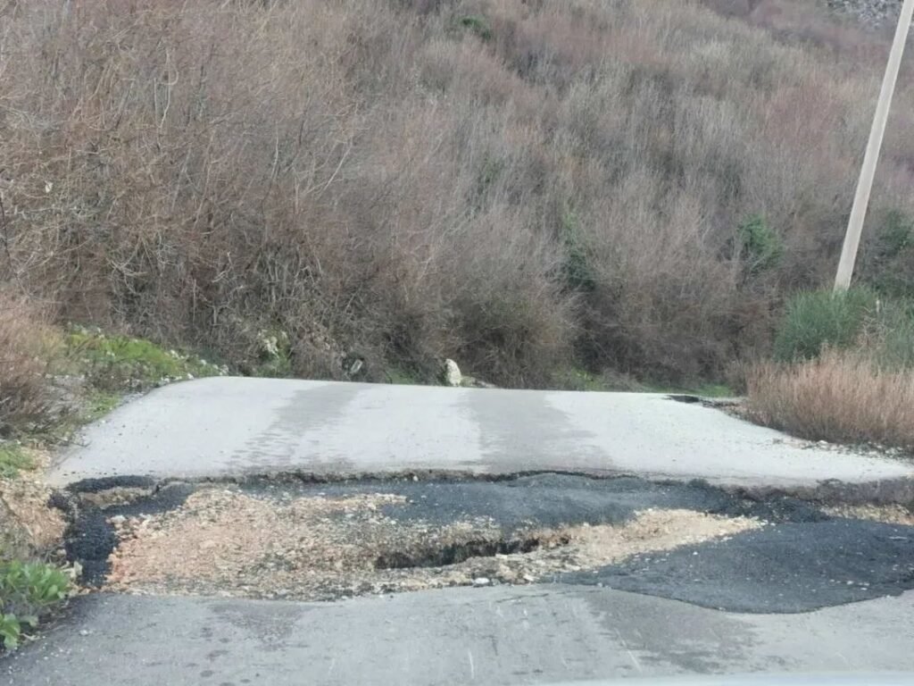 Leković: Što prije sanirati put preko Sutormana