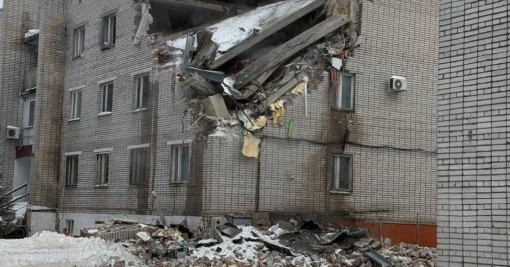 U blizini Sankt Peterburga, razorena zgrada vojne policije