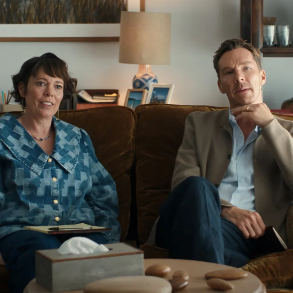 Benedikt Kamberbač i Olivija Kolman zvijezde su rimejka crne komedije iz 1980-ih