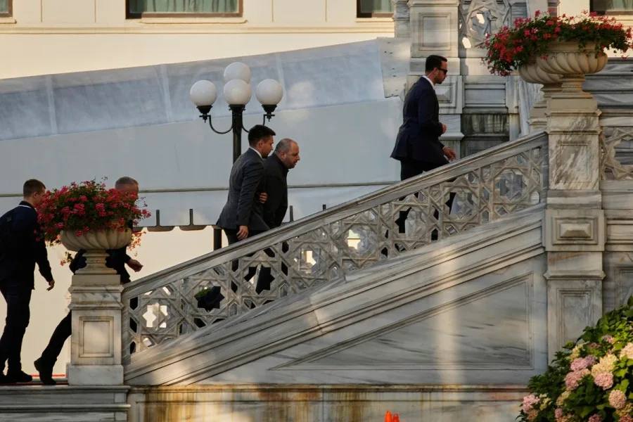 Ukrajinska delegacija stigla u Istanbul na razgovore sa Moskvom