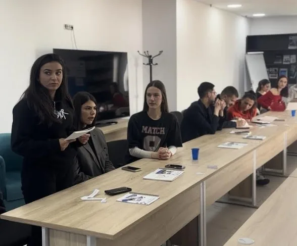 Fondacija Volonteri Crne Gore održala radionicu o volonterizmu za mlade iz Nikšića