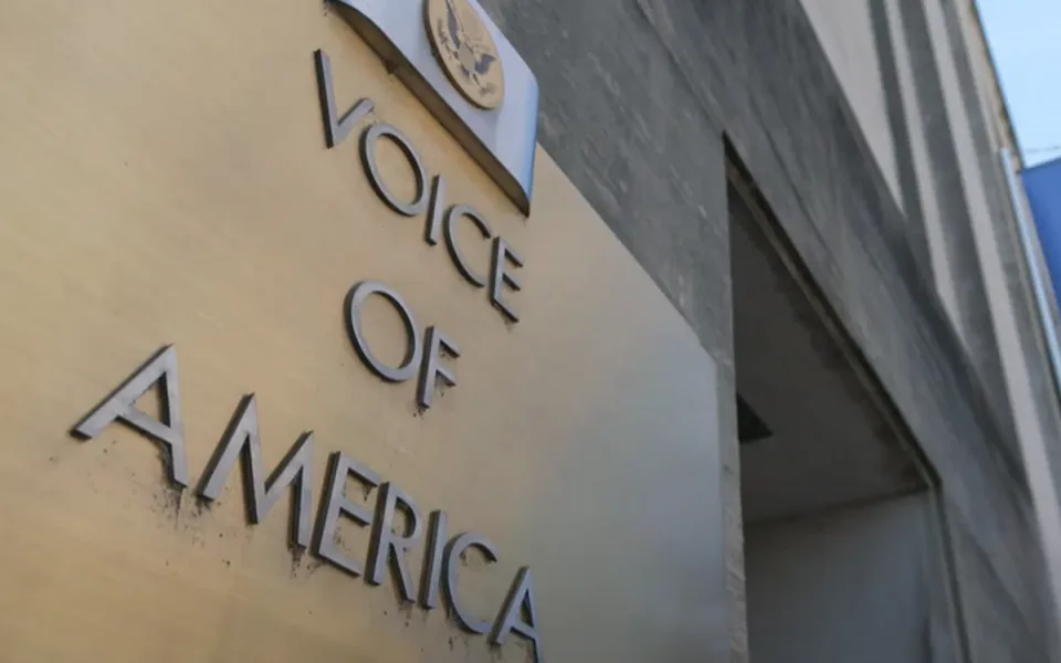Glas Amerike će nastaviti emitovanje programa