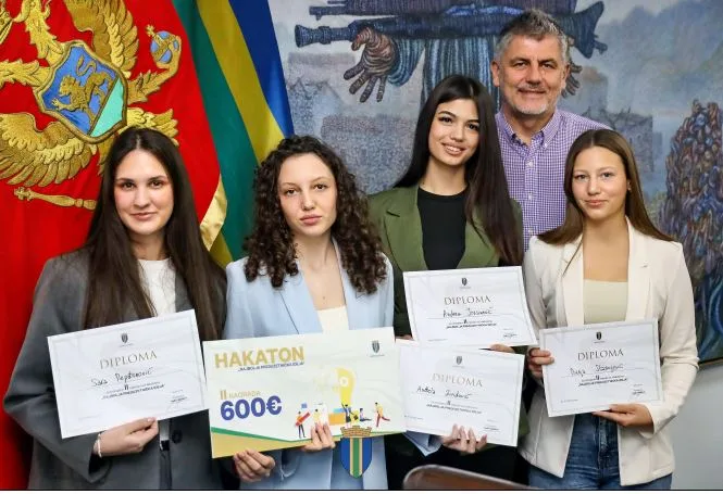 Opština Bar: Održan Hakaton mladih, nagrađene najinovativnije biznis ideje