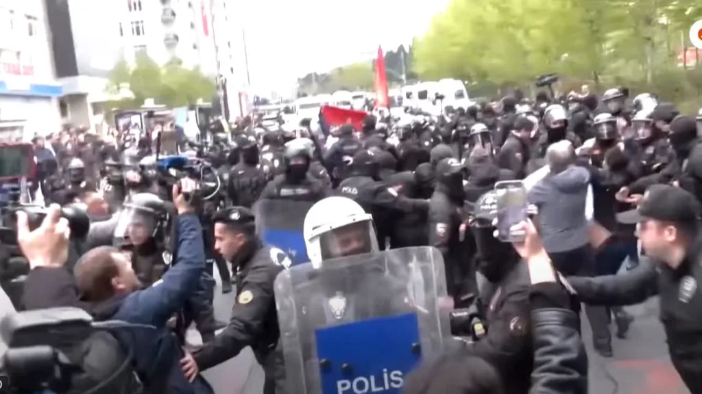 Istanbul: Više od 400 ljudi uhapšeno tokom prvomajskih demonstracija