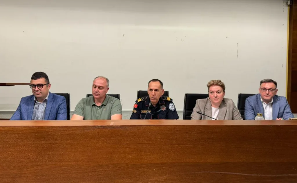 Održan Okrugli sto o izmjenama i dopunama Zakona o bezbjednosti saobraćaja na putevima, poseban osvrt na mlade vozače i trotinete