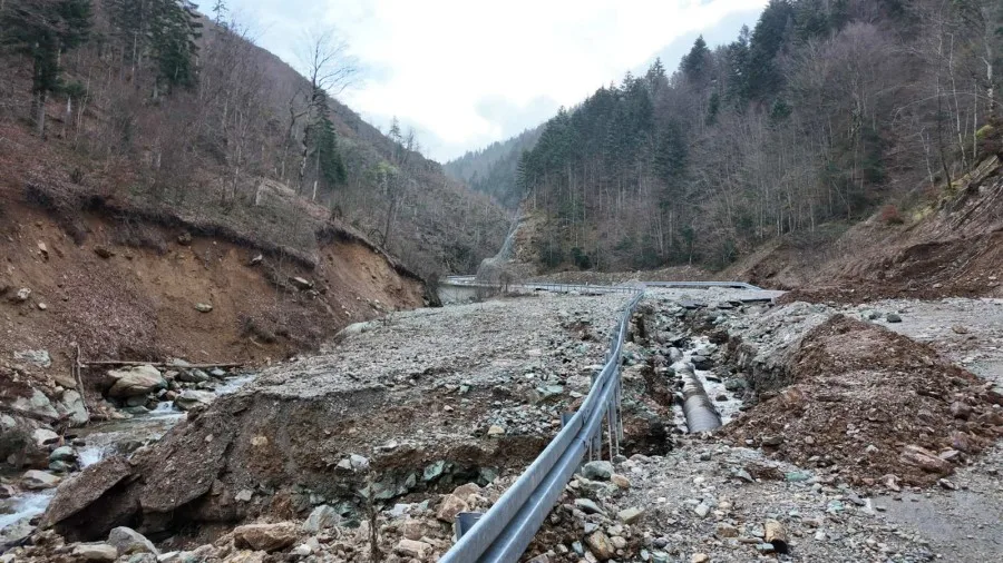 Vlada i Opština Mojkovac formiraju radnu grupu za sanaciju puta ka skijalištu Žarski