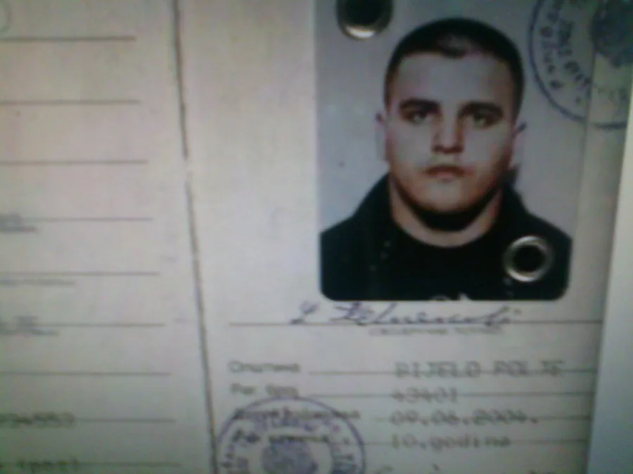 Kako je Liridon Keljmendi došao do crnogorske lične karte?