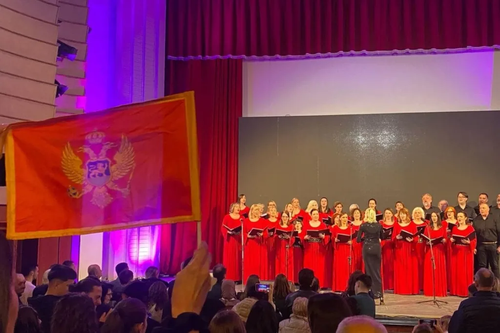 KIC pop hor osvojio Drač: Emotivni koncert pred prepunom salom