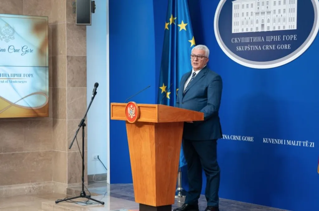 Kabinet Mandića: Odluka o postavljanju poslaničkih pitanja u skladu sa Poslovnikom