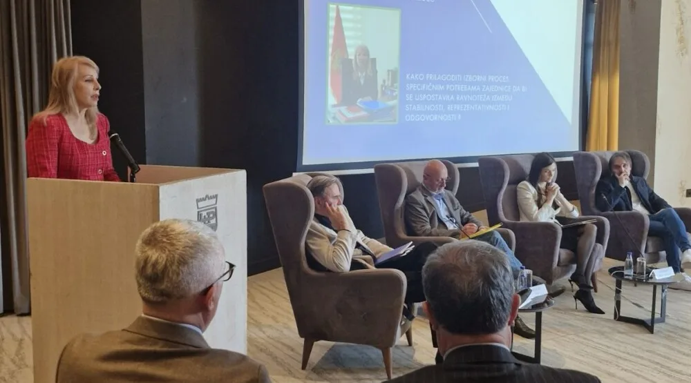 Manojlović: Naći model koji će omogućiti efikasno funkcionisanje lokalnih samouprava u Crnoj Gori