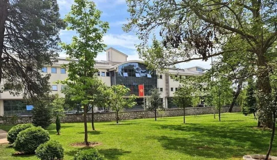 Isplata stipendija i studentskih kredita za mart