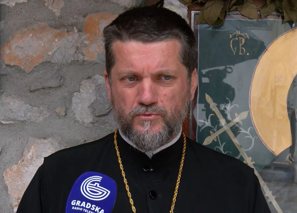 Perović: DPS – voćka čudnovata