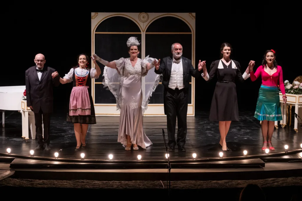 Sjajna noć na Ljetnjoj pozornici – II FEST Cetinje nastavlja da oduševljava publiku