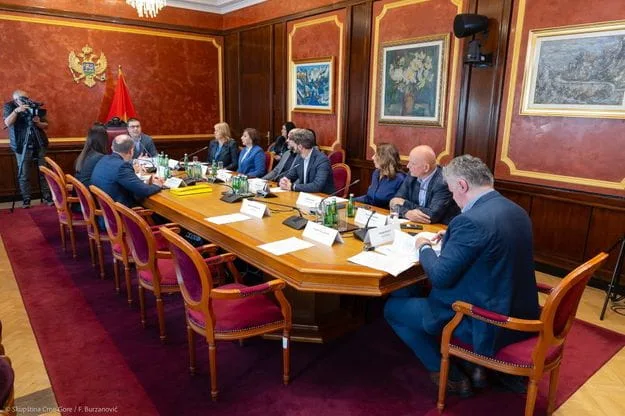 Peticija o uvođenju vjeronauke u školama sljedeće sedmice na Odboru za prosvjetu