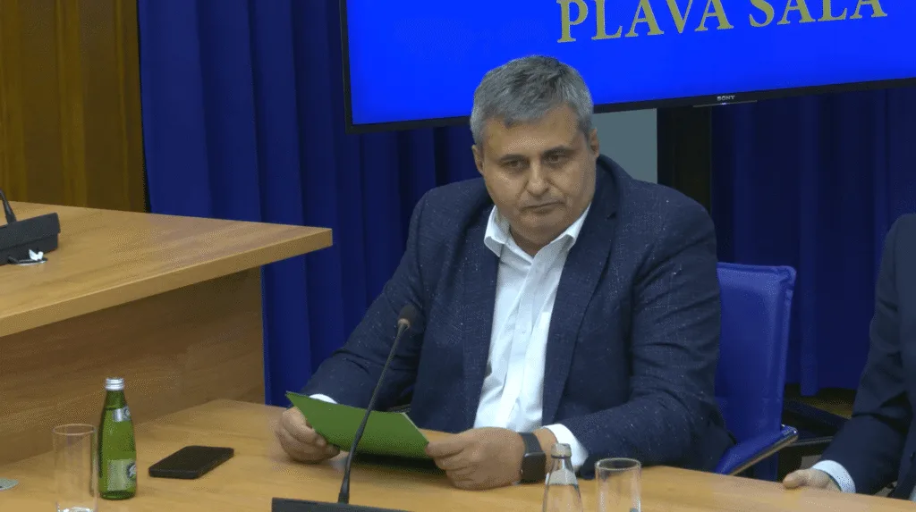 Radunović: Ne postoji zakonski način da se opozove rušenje džamije na Koniku