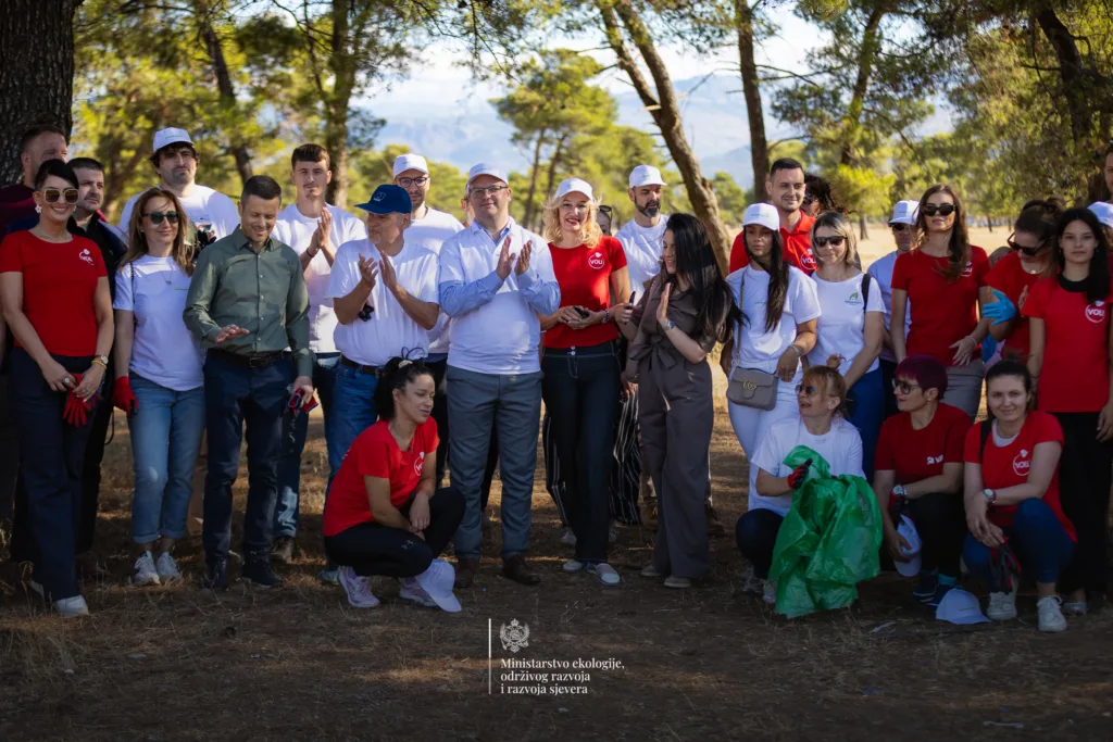 Akcija čišćenja Ćemovskog polja; Mujović: Postavljanje kamera ključno za sankcionisanje onih koji stvaraju divlje deponije